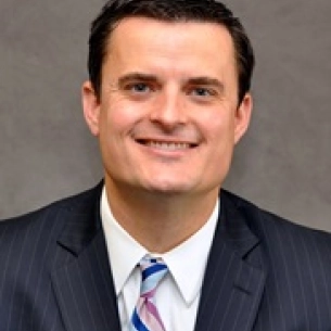 Matthew Hiro board-certified labiaplasty surgeon