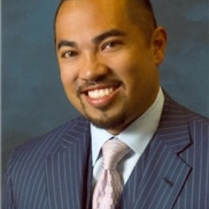 Richard Baynosa board-certified labiaplasty surgeon