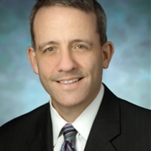 Scott Lifchez board-certified labiaplasty surgeon
