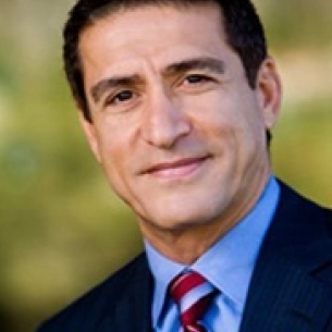 Raad Taki board-certified labiaplasty surgeon