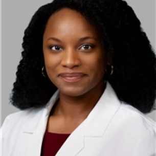 Raven Henderson board-certified labiaplasty surgeon