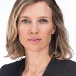Sarah Mess board-certified labiaplasty surgeon