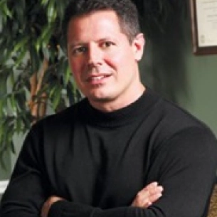 Francis Johns board-certified labiaplasty surgeon