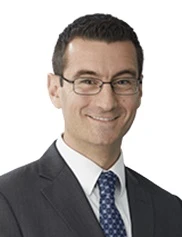 Scott Loewenstein board-certified labiaplasty surgeon