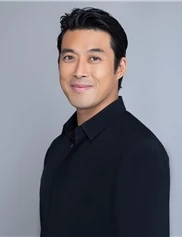 Shim Ching board-certified labiaplasty surgeon