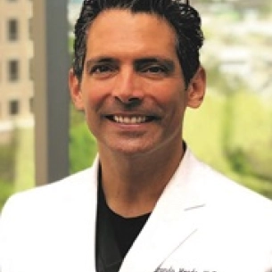 Ricardo Meade board-certified labiaplasty surgeon