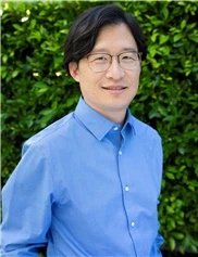 Richard Lee board-certified labiaplasty surgeon
