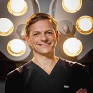 David Passaretti board-certified labiaplasty surgeon