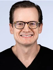 Esteban Marten board-certified labiaplasty surgeon