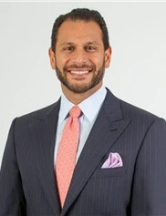 Sean Boutros board-certified labiaplasty surgeon