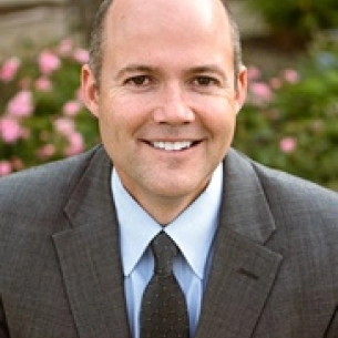 Leland Webb board-certified labiaplasty surgeon