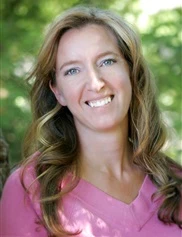 Courtney Crombie board-certified labiaplasty surgeon
