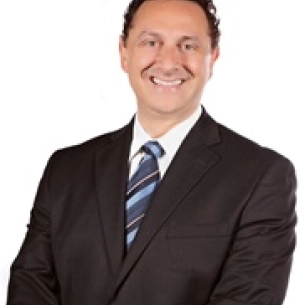 George Bitar board-certified labiaplasty surgeon