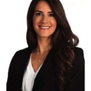 Shaili Gal board-certified labiaplasty surgeon
