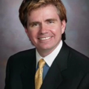 Gregory Mantooth board-certified labiaplasty surgeon