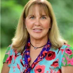 Mary Ella Carter board-certified labiaplasty surgeon