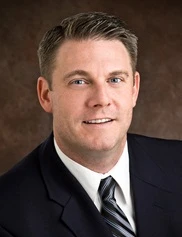 Ryan Naffziger board-certified labiaplasty surgeon