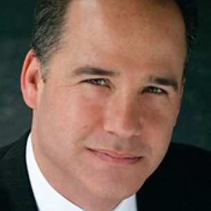 Thomas Sterry board-certified labiaplasty surgeon