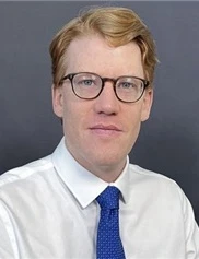 Charles Patterson board-certified labiaplasty surgeon