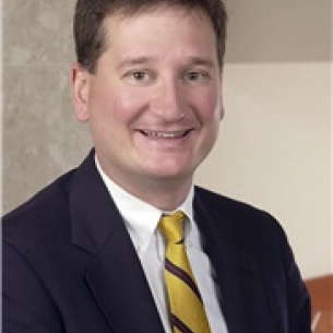 Matthew Fox board-certified labiaplasty surgeon