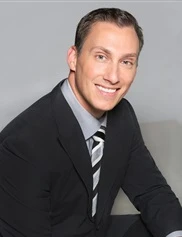 Erez Sternberg board-certified labiaplasty surgeon