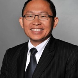 Harvey Chim board-certified labiaplasty surgeon