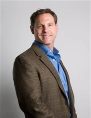 Warren Schutte board-certified labiaplasty surgeon