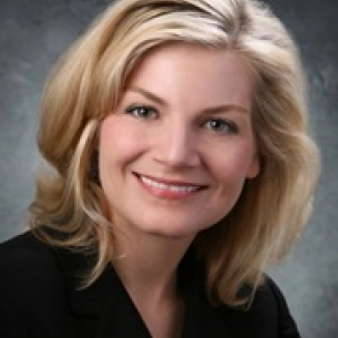 Emese Kalnoki-Kis board-certified labiaplasty surgeon