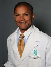 Kahlil Andrews board-certified labiaplasty surgeon