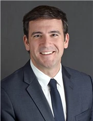 Nick Clavin board-certified labiaplasty surgeon