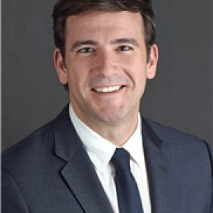 Nick Clavin board-certified labiaplasty surgeon