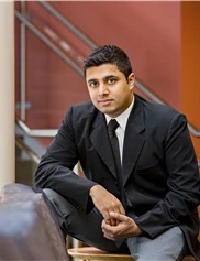 Naveen Ahuja board-certified labiaplasty surgeon