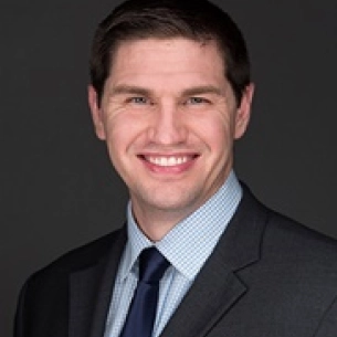 Kristopher Day board-certified labiaplasty surgeon