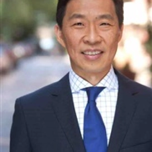 Jimmy Sung board-certified labiaplasty surgeon
