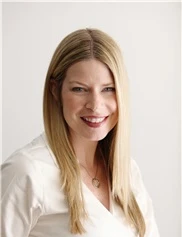 Amy Bekanich board-certified labiaplasty surgeon
