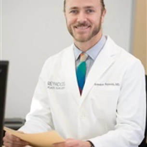 Brandon Reynolds board-certified labiaplasty surgeon