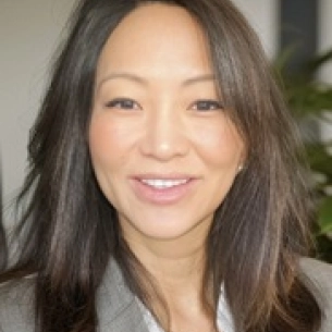 Diana Yoon-Schwartz board-certified labiaplasty surgeon