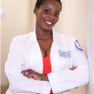 Dzifa Kpodzo board-certified labiaplasty surgeon