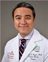 Phuong Nguyen board-certified labiaplasty surgeon