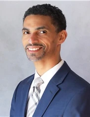 Nilton Medina board-certified labiaplasty surgeon