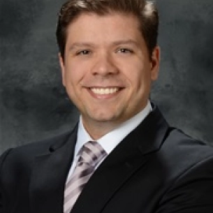 Ergun Kocak board-certified labiaplasty surgeon