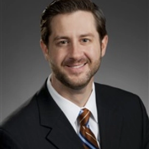 Jeffrey Larson board-certified labiaplasty surgeon