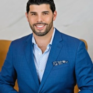 Adam Oppenheimer board-certified labiaplasty surgeon