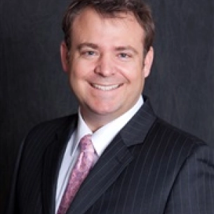 Ian Lytle board-certified labiaplasty surgeon