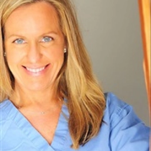 Tracy Cordray board-certified labiaplasty surgeon
