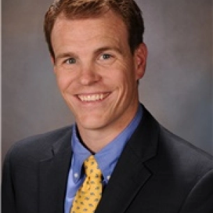 Erik Hoy board-certified labiaplasty surgeon