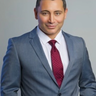 Roman Rayham board-certified labiaplasty surgeon