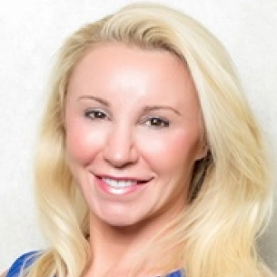 Kara Criswell board-certified labiaplasty surgeon