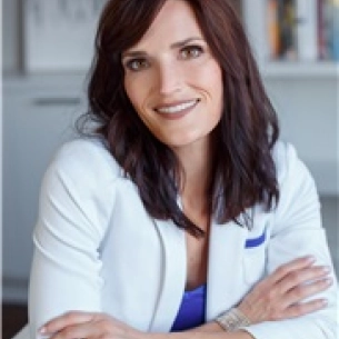 Kimberly Carpin board-certified labiaplasty surgeon