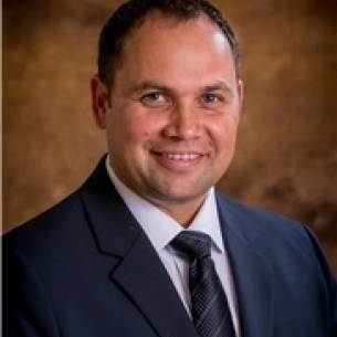 Donald Campbell board-certified labiaplasty surgeon